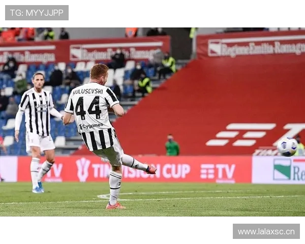 尤文图斯结构失衡问题显现:当前阶段越踢越乱,对赛季成绩稳定性形成考验 尤文图斯结构失衡问题显现:当前阶段越踢越乱,对赛季成绩稳定性形成考验