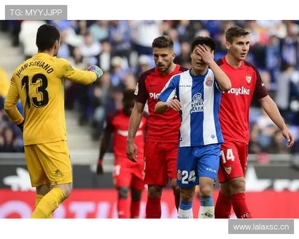 塞维利亚财政危机持续影响球队运营,对赛季中期表现形成制约。 塞维利亚财政危机持续影响球队运营,对赛季中期表现形成制约。