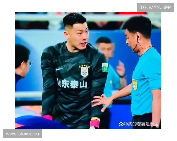 山东泰山控球率仍占优,但压制力下滑问题已逐步反映在比赛走势中 山东泰山控球率仍占优,但压制力下滑问题已逐步反映在比赛走势中